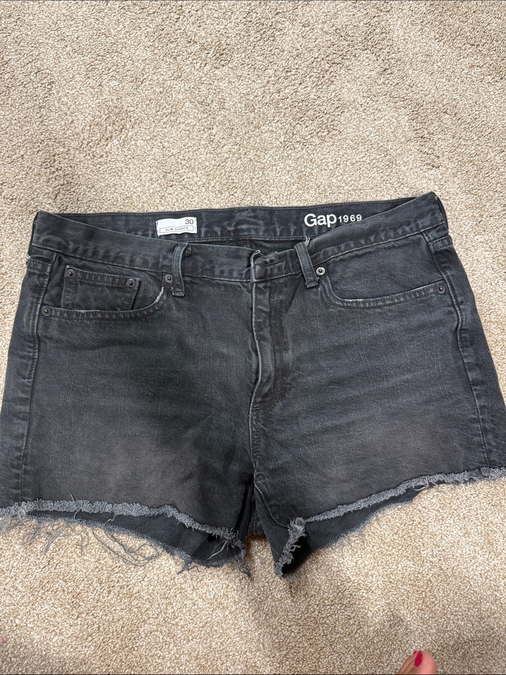 GAP Women’s Black Raw Hem Denim Shorts-  size 30